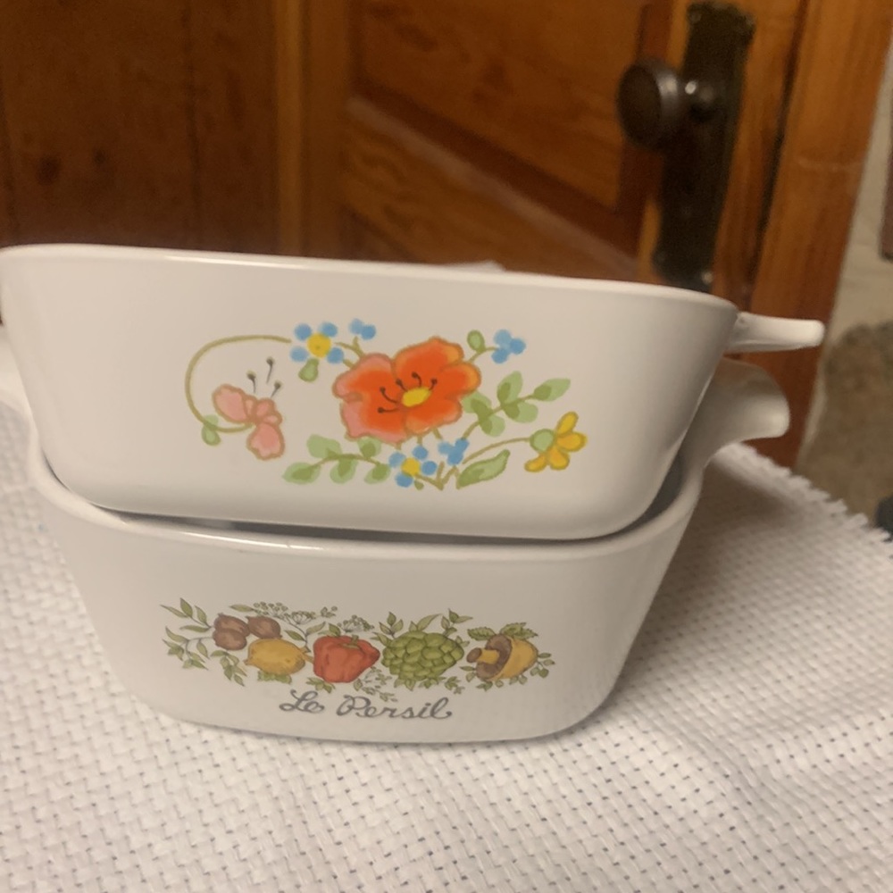 Corning wild flower 1 3/4” and Le persil 700 ml
